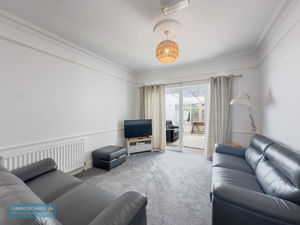Sitting Room- click for photo gallery